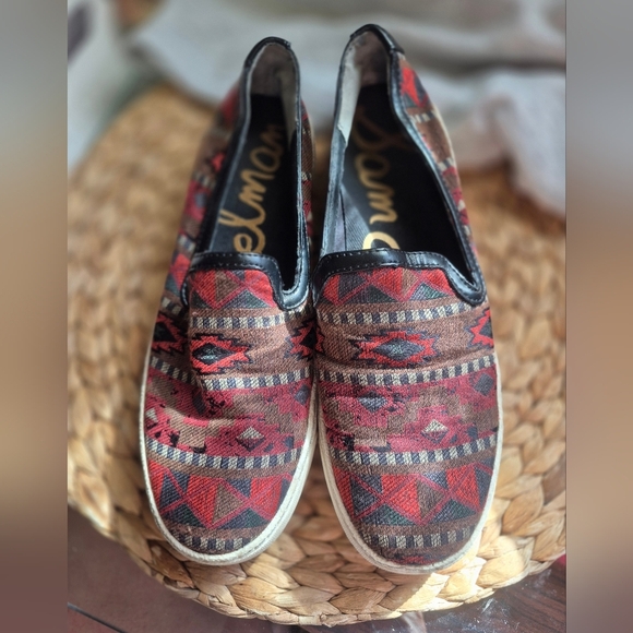 Sam Edelman Women's Red and Brown Patterned Sneakers Size 6 - Picture 1 of 5